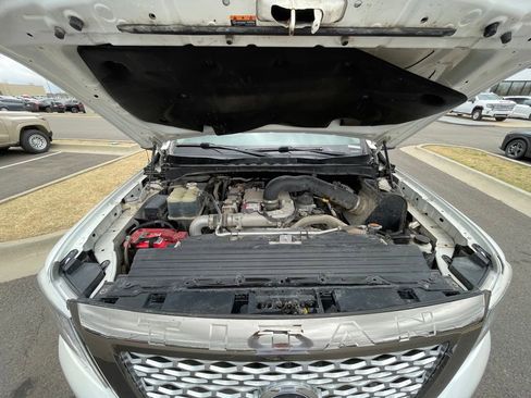 Used 2019 Nissan Titan Platinum Reserve w/ Platinum Utility Package image 31