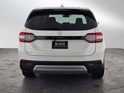 Used 2025 Honda Pilot EX-L image 4