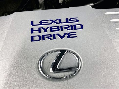 Used 2017 Lexus CT 200h w/ Navigation System Package FWD image 32