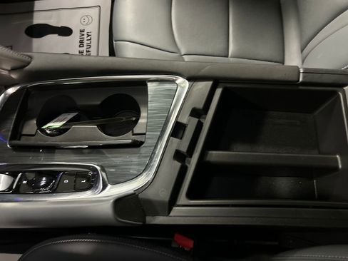 Used 2024 Buick Enclave Essence w/ Trailering Package, 5000 lbs. image 20