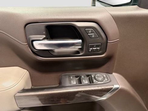 Used 2019 Chevrolet Silverado 1500 LTZ w/ LTZ Premium Package AWD/4WD image 3