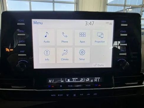 Used 2021 Toyota Sienna LE image 34