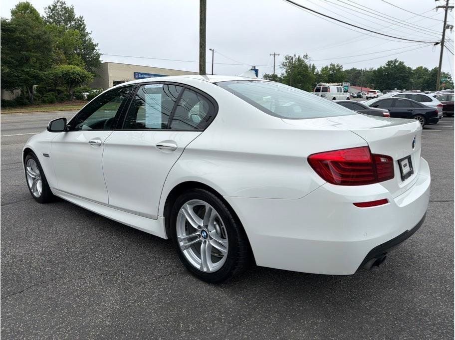 Used 2016 BMW 528i Sedan RWD image 4