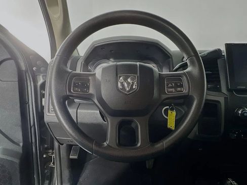 Used 2013 RAM 2500 Tradesman w/ Chrome Appearance Group image 12