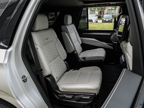 Used 2025 Cadillac Escalade V w/ LPO, ONYX Package AWD/4WD image 73