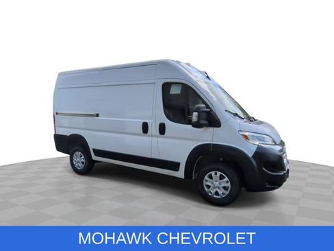 Used 2024 RAM ProMaster 1500 w/ Quick Order Package 22G SLT FWD image 2