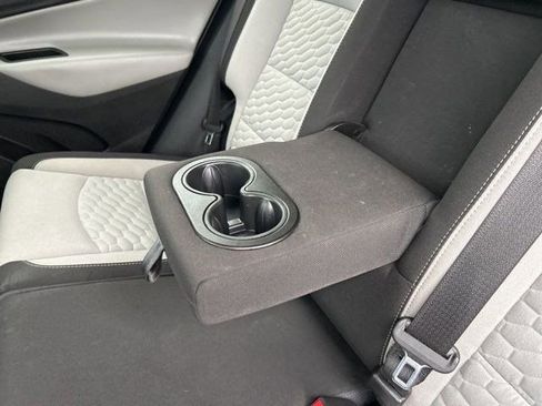 Used 2020 Chevrolet Equinox LS w/ LS Convenience Package image 34