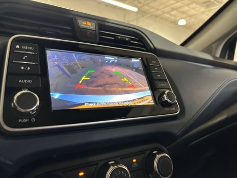 Used 2025 Nissan Versa SV FWD image 21