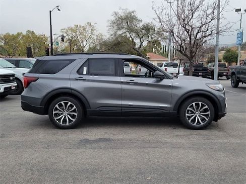 New 2026 Ford Explorer ST-Line w/ Premium Package RWD image 6