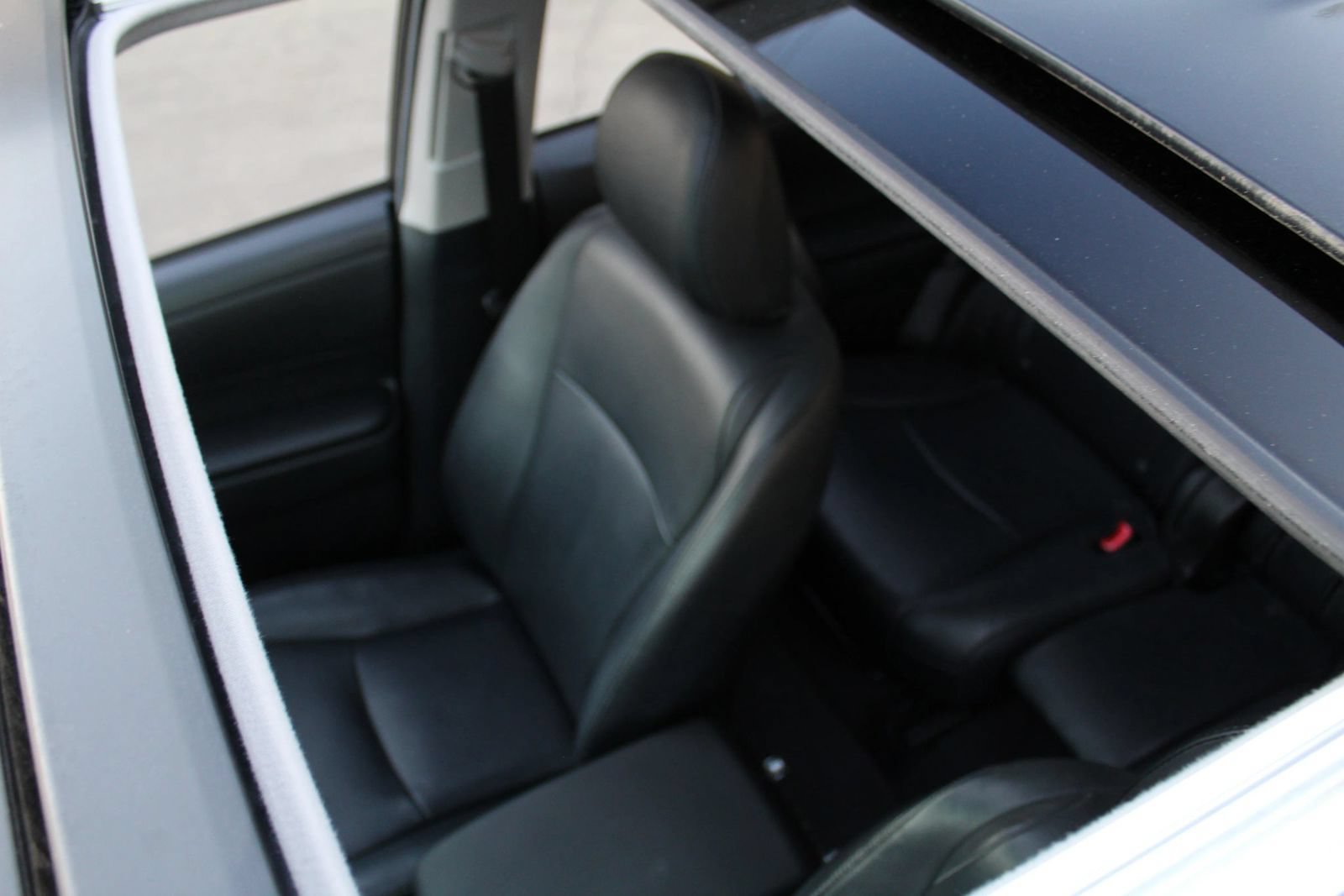 Used 2013 Toyota Highlander SE FWD image 33