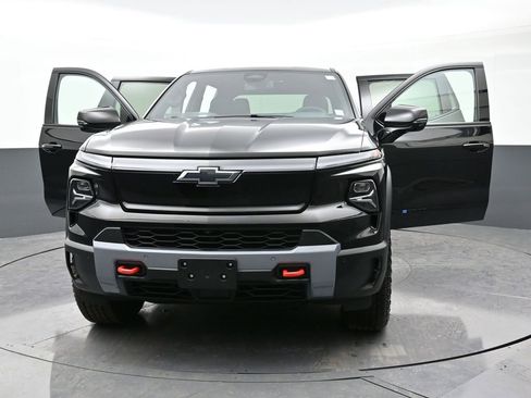 Used 2026 Chevrolet Silverado EV Trail Boss w/ Plus Package AWD/4WD image 37