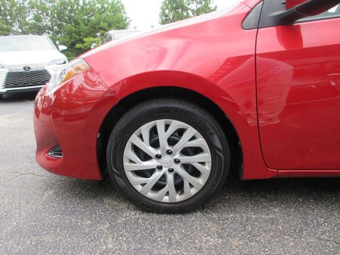 Used 2017 Toyota Corolla LE FWD image 24