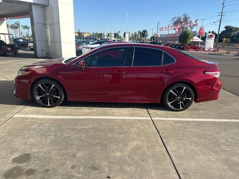 Used 2018 Toyota Camry XSE w/ Audio Package FWD image 2