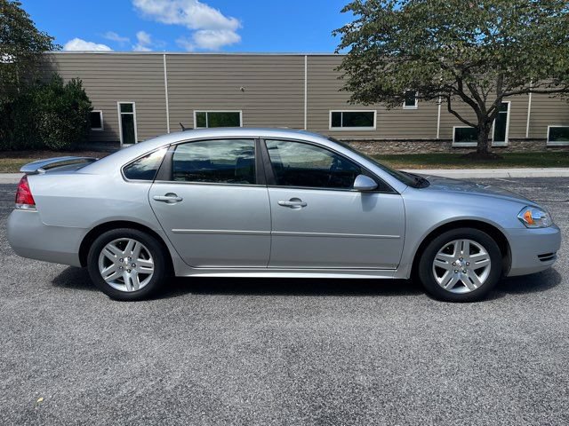 Used 2012 Chevrolet Impala LT FWD image 2