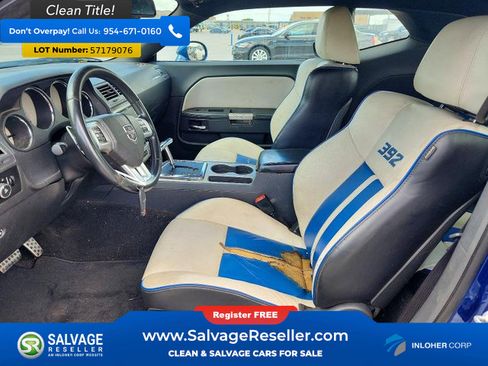 Used 2011 Dodge Challenger SRT8 RWD image 9