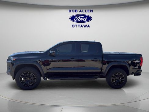 Used 2024 Chevrolet Colorado Trail Boss w/ Advanced Trailering Package AWD/4WD image 10
