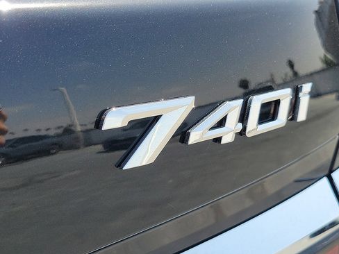 New 2026 BMW 740i xDrive AWD/4WD image 8