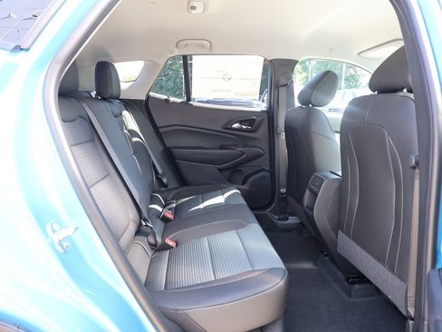 New 2026 Chevrolet Trax LT w/ Midnight Edition FWD image 29