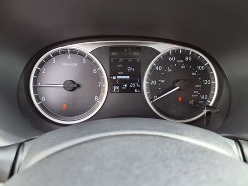 New 2025 Nissan Kicks Play S image 18