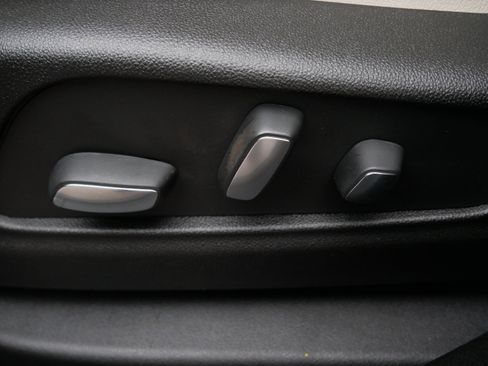 Used 2026 Cadillac XT5 Sportv w/ LPO, Floor Liner Package image 18