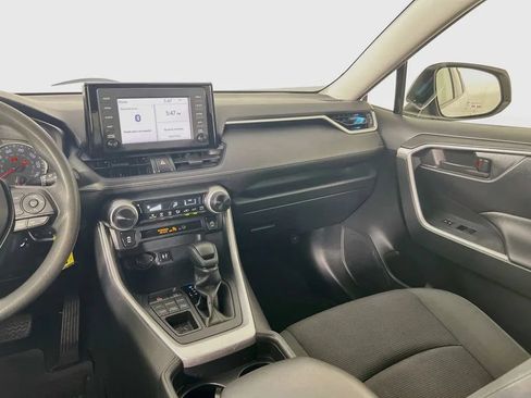 Used 2019 Toyota RAV4 LE w/ All Weather Liner Package AWD/4WD image 22