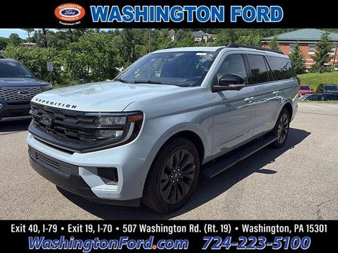 Used 2025 Ford Expedition Max Platinum w/ Stealth Appearance Package AWD/4WD image 1