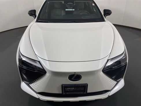 Certified 2023 Lexus RZ 450e Premium w/ Technology Package image 6