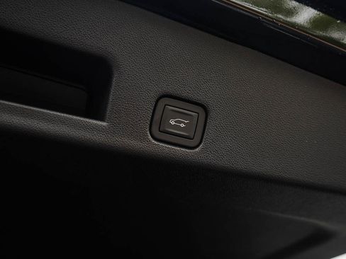 New 2026 Chevrolet Traverse High Country AWD/4WD image 10