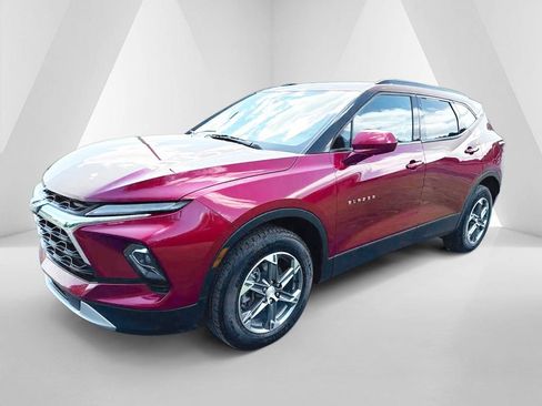 Used 2023 Chevrolet Blazer LT w/ Convenience Package FWD image 3