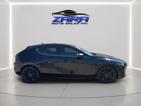 Used 2020 MAZDA MAZDA3 AWD Hatchback w/ Premium Pkg image 8