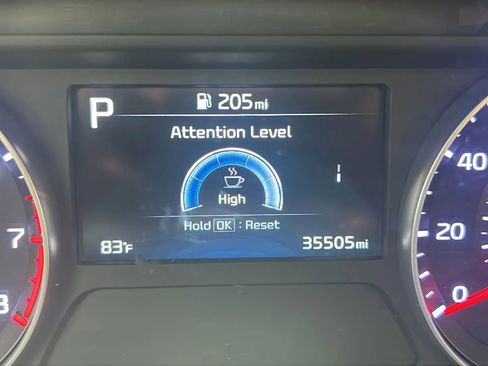 Used 2023 Kia Forte LXS image 12