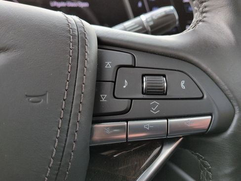 Certified 2024 Cadillac Escalade Sport Platinum w/ LPO, ONYX Package image 22