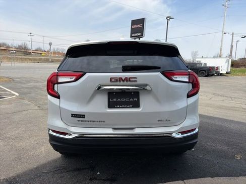 Used 2022 GMC Terrain SLT image 4