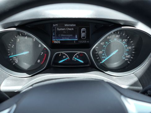 Used 2016 Ford Escape SE w/ Equipment Group 201A FWD image 18