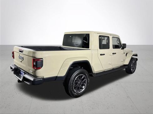 Used 2022 Jeep Gladiator Overland w/ Popular Equipment Package AWD/4WD image 6