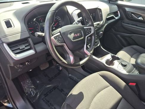 Used 2023 GMC Terrain SLE w/ Driver Convenience Package FWD image 11