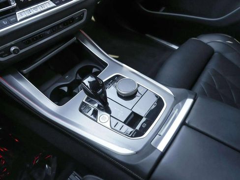 Used 2023 BMW X5 sDrive40i w/ Premium Package image 16