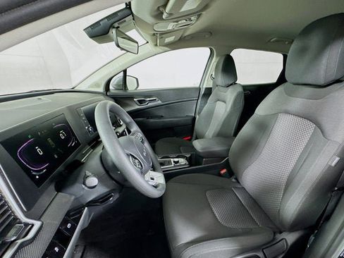 Certified 2025 Kia Sportage LX AWD/4WD image 22