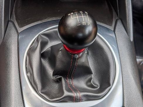 Used 2017 MAZDA MX-5 Miata RF Club RWD image 12