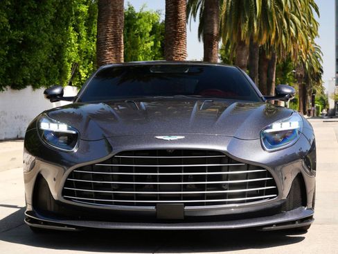 Used 2024 Aston Martin DB12 Coupe RWD image 7