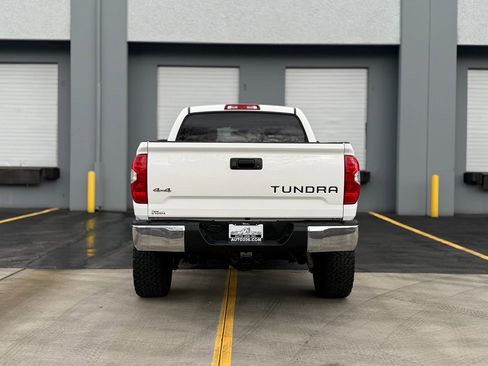 Used 2019 Toyota Tundra SR5 w/ SR5 Upgrade Package AWD/4WD image 5