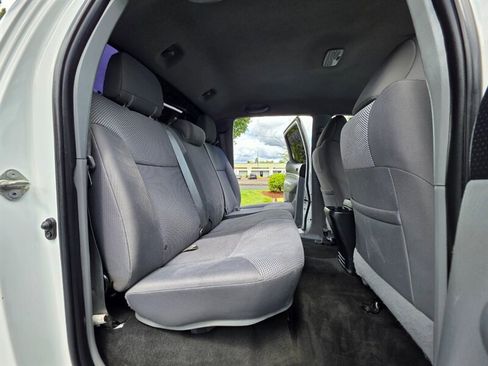 Used 2015 Toyota Tacoma 4x4 Double Cab w/ TRD Sport Package image 15