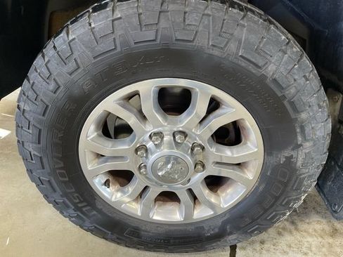Used 2017 RAM 2500 Laramie w/ Convenience Group AWD/4WD image 11