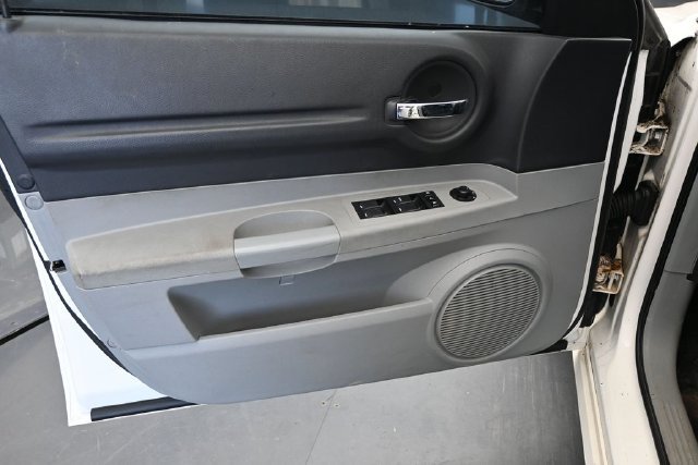Used 2007 Dodge Magnum RWD image 14