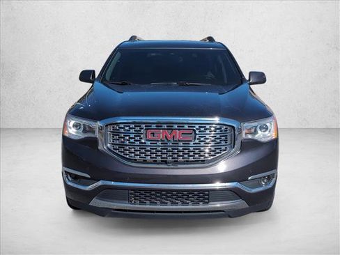 Used 2018 GMC Acadia Denali w/ Technology Package image 2