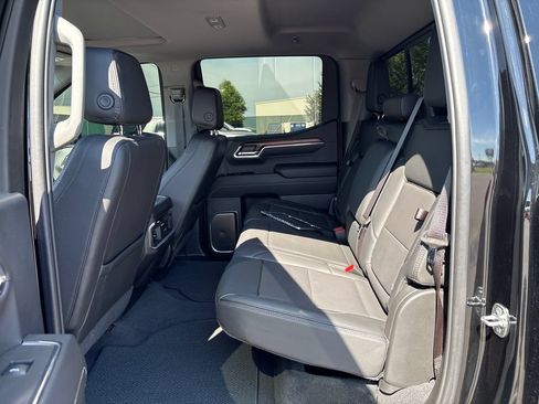 Used 2024 GMC Sierra 1500 Denali w/ Denali Reserve Package AWD/4WD image 18