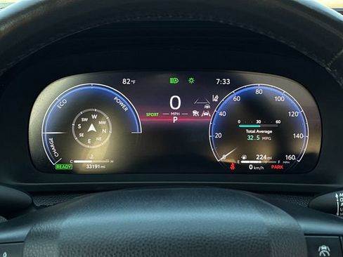 Used 2023 Toyota Crown AWD/4WD image 27