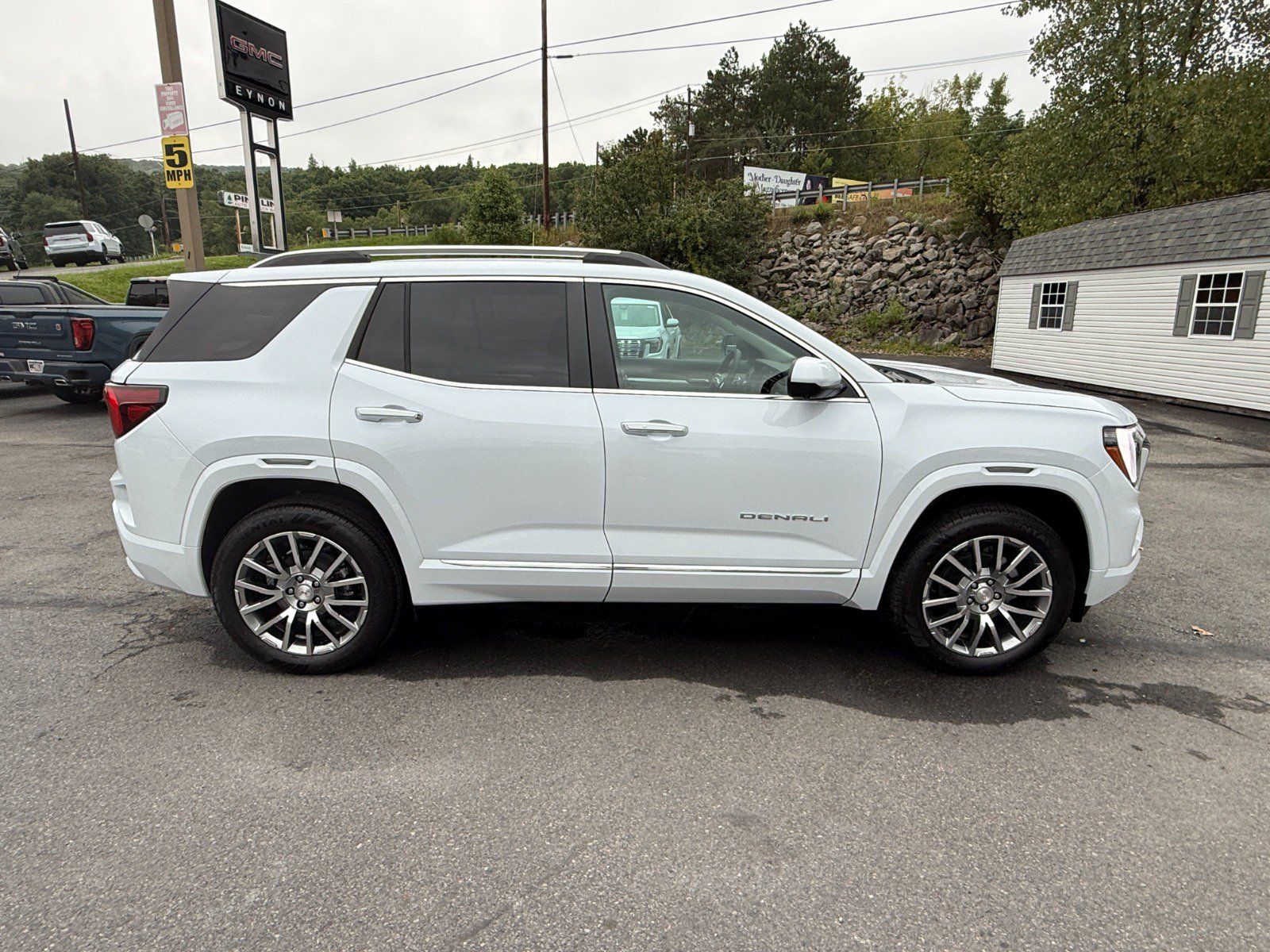 New 2027 GMC Terrain Denali AWD/4WD image 6