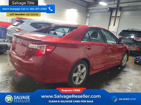 Used 2014 Toyota Camry SE FWD image 4