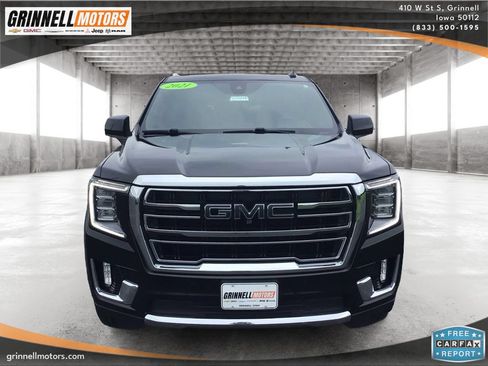 Used 2021 GMC Yukon SLT w/ SLT Premium Package AWD/4WD image 2